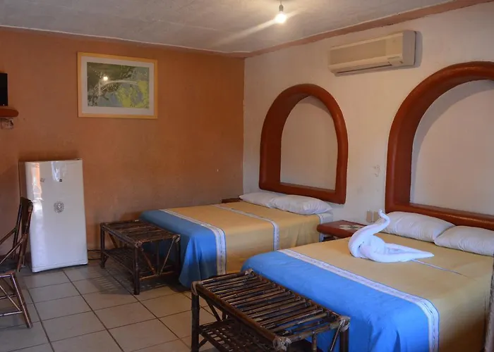 Suites Playa La Ropa El Pirata Guest house 2*