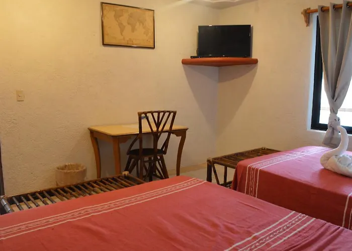 Suites Playa La Ropa El Pirata Guest house Zihuatanejo