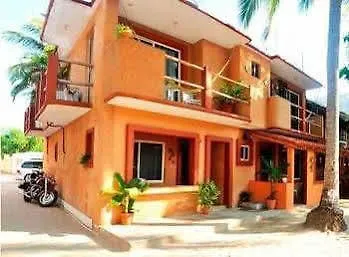 Suites Playa La Ropa El Pirata Zihuatanejo