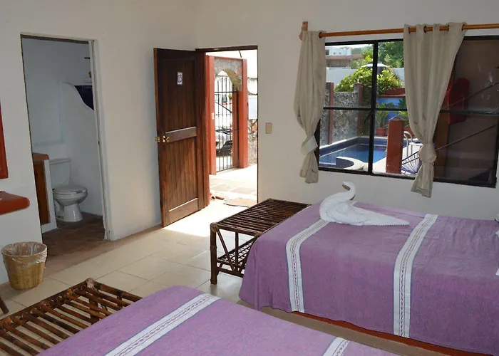 Suites Playa La Ropa El Pirata Guest house 2*